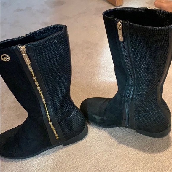 Black tall boots - Picture 3 of 5